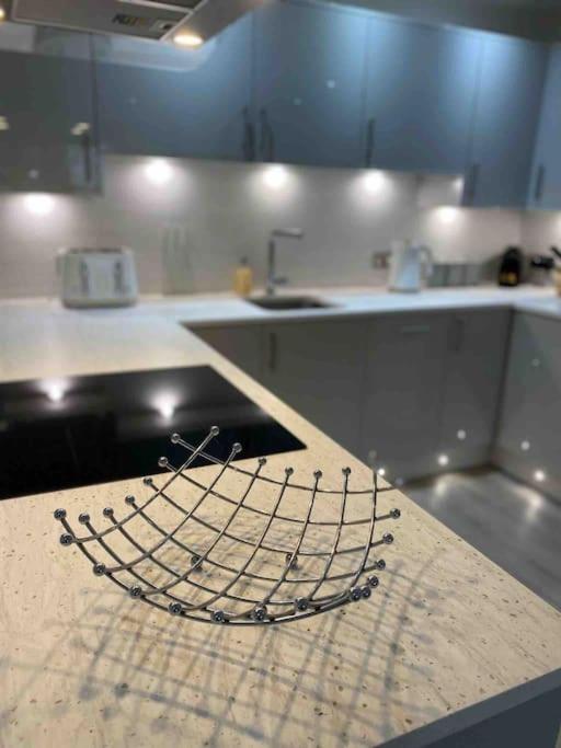 Luxury Town Centre Apartment Walking Distance To Rsc Theatre Стратфорд на Ейвън Екстериор снимка